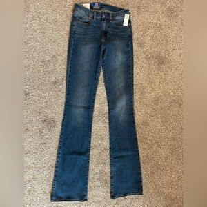 NWT Gap Perfect Boot Mid-Rise. Stretch. Dark indigo